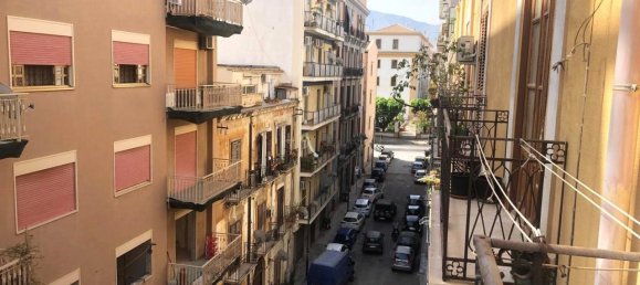 Apartamento de 4 habitaciónes en Palermo, Italy No. 131071 15