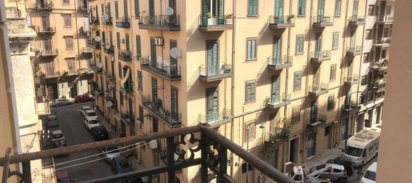 Apartamento de 4 habitaciónes en Palermo, Italy No. 131071 14