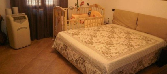 Вилла с 4 комнатами в Розиньяно Мариттимо, Италия № 159351 2