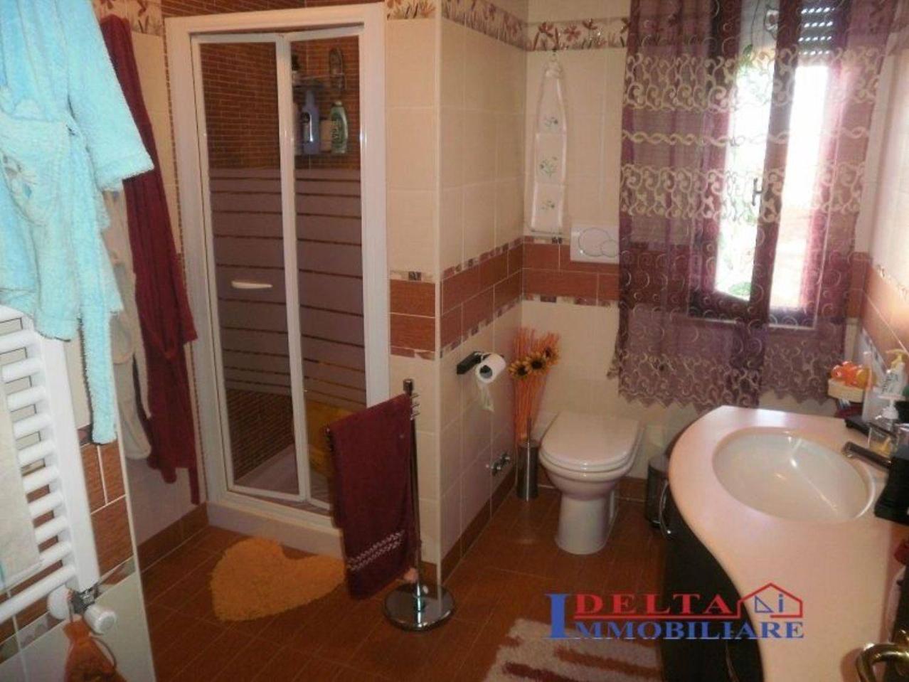 Вилла с 4 комнатами в Розиньяно Мариттимо, Италия № 159351