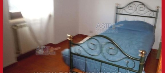 5 bedrooms Apartment in Aprilia, Italy No. 330956 3