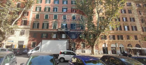 4-Zimmer Gewerbliche Immobilie in Rome, Italy, Nr. 58085 2