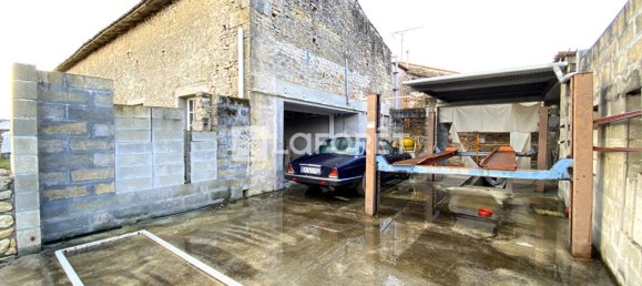 1 Schlafzimmer Haus in Ecoyeux, France, Nr. 98441 12