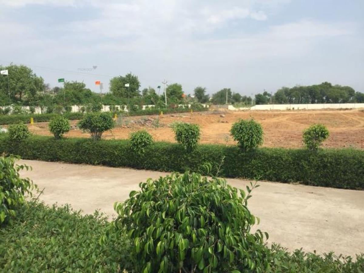 Grundstück in Noida, India, Nr. 65563