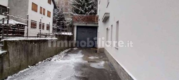 1 room Garage in Sauze d'Oulx, Italy No. 106431 2