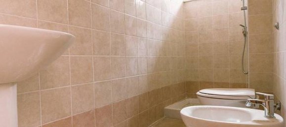 3 rooms House in Poggio Picenze, Italy No. 105785 7