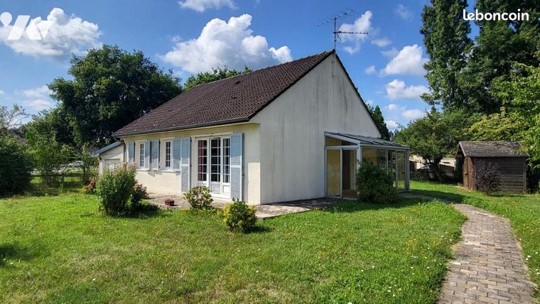 2 chambres Villa à Vitry-aux-Loges, France No. 282621