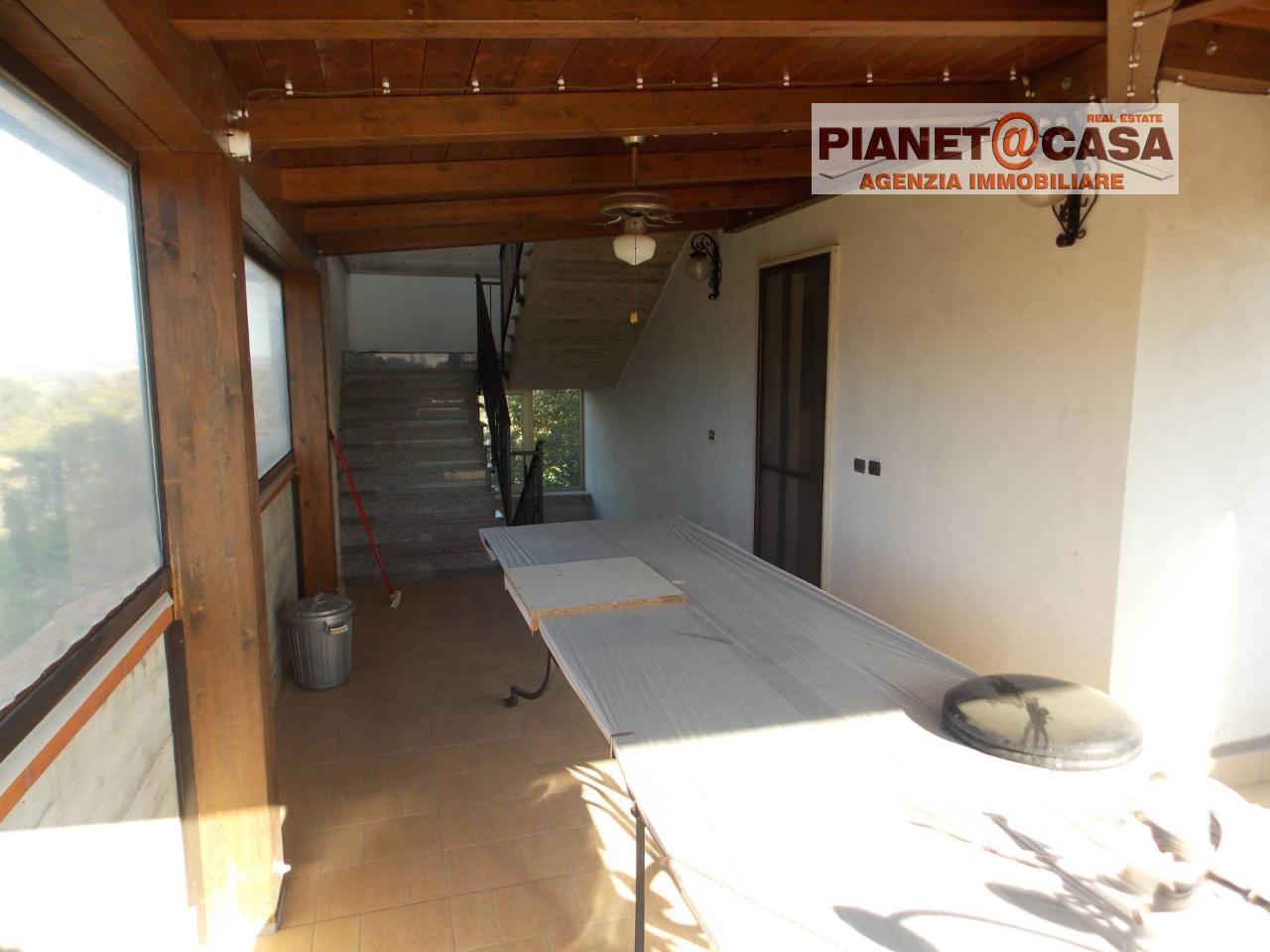 Дом с 10 комнатами в Контрогуэрра, Италия № 149792