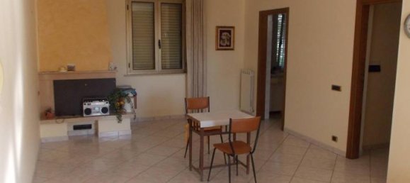 Дом с 10 комнатами в Контрогуэрра, Италия № 149792 10