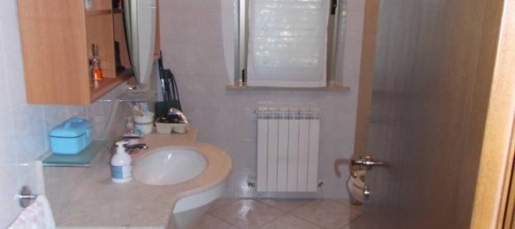 Дом с 10 комнатами в Контрогуэрра, Италия № 149792 7