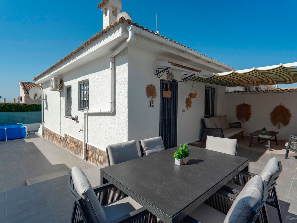 2 bedrooms Villa in Ciudad Quesada, Spain No. 282945