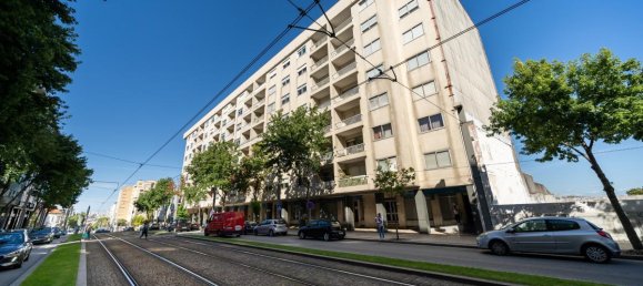 4 bedrooms Condo in Vila Nova de Gaia, Portugal No. 6720 3