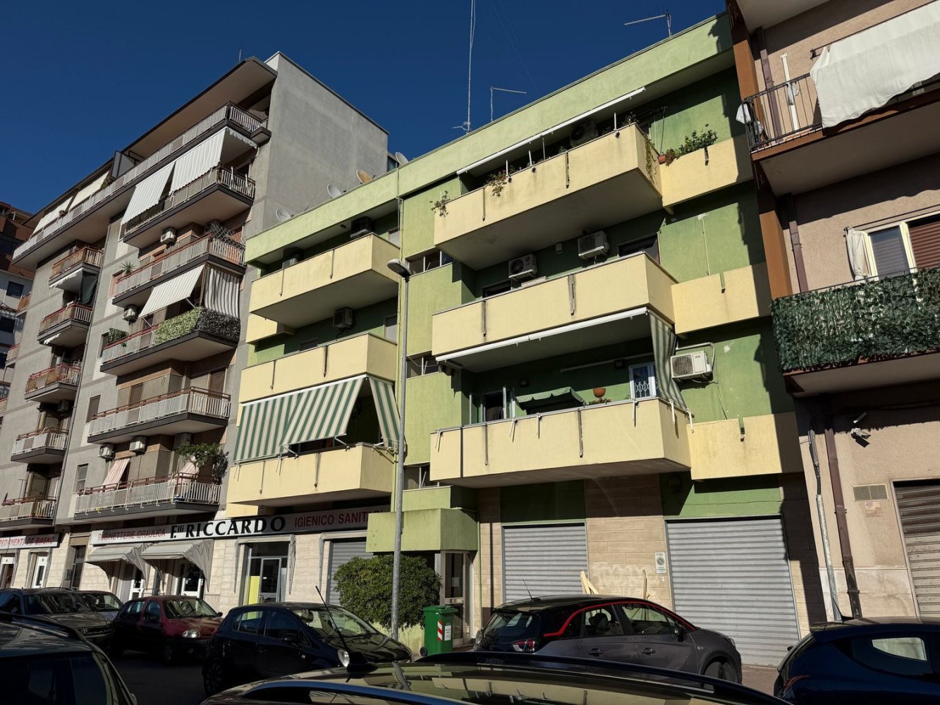 5 Schlafzimmer Doppelhaus in Taranto, Italy, Nr. 356991