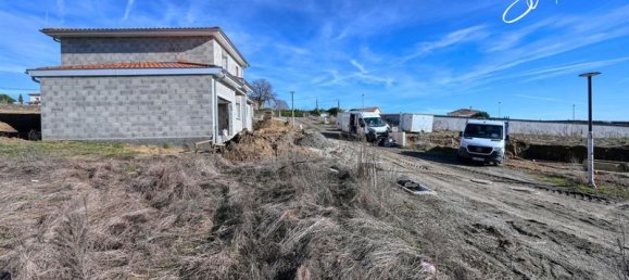 Terreno en Pomeys, France 807 m² No. 78008 5