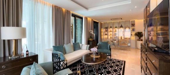 4 bedrooms Villa in Pattaya, Thailand No. 25776 10