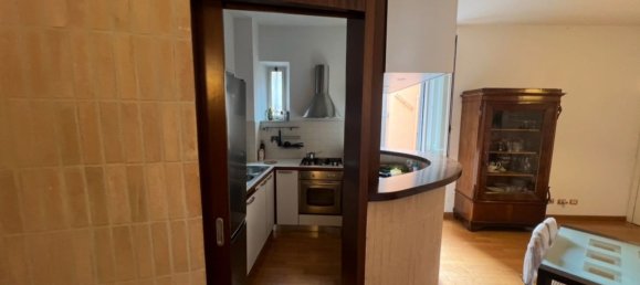 3 bedrooms Apartment in Rome, Italy No. 335185 12