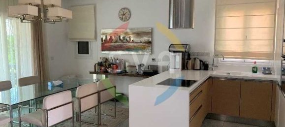 Вилла с 5 спальнями в Лимассол, Кипр № 20243 4