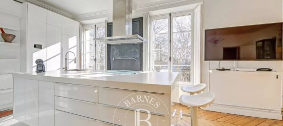 4 bedrooms Apartment in Versailles, France No. 115858 4