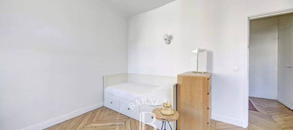 4 bedrooms Apartment in Versailles, France No. 115858 12