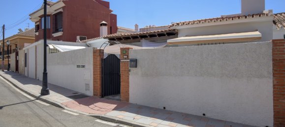 4 Schlafzimmer Villa in Fuengirola, Spain, Nr. 133389 25