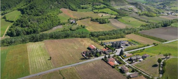 480m² Commercial property in Borgo Priolo, Italy No. 364866 2