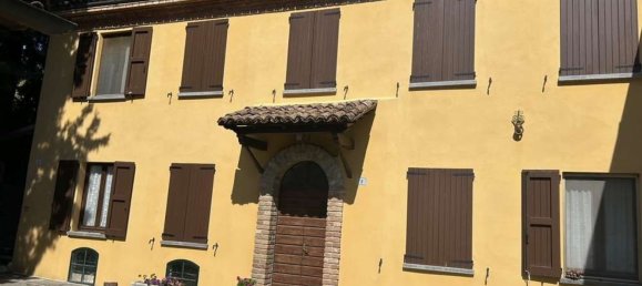 480m² Commercial property in Borgo Priolo, Italy No. 364866 12
