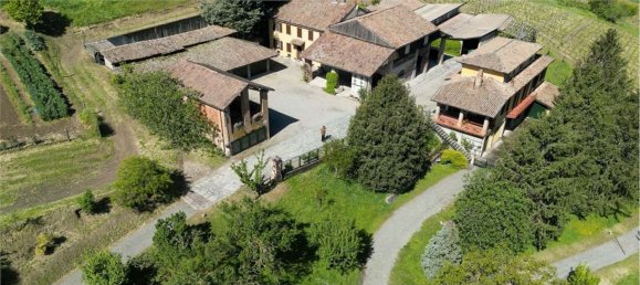 480m² Commercial property in Borgo Priolo, Italy No. 364866 3