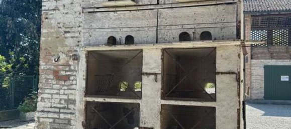 480m² Commercial property in Borgo Priolo, Italy No. 364866 9