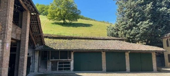 480m² Commercial property in Borgo Priolo, Italy No. 364866 33