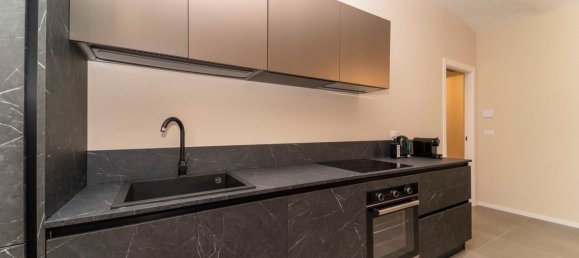 Квартира с 3 комнатами в Турин, Италия № 195270 10