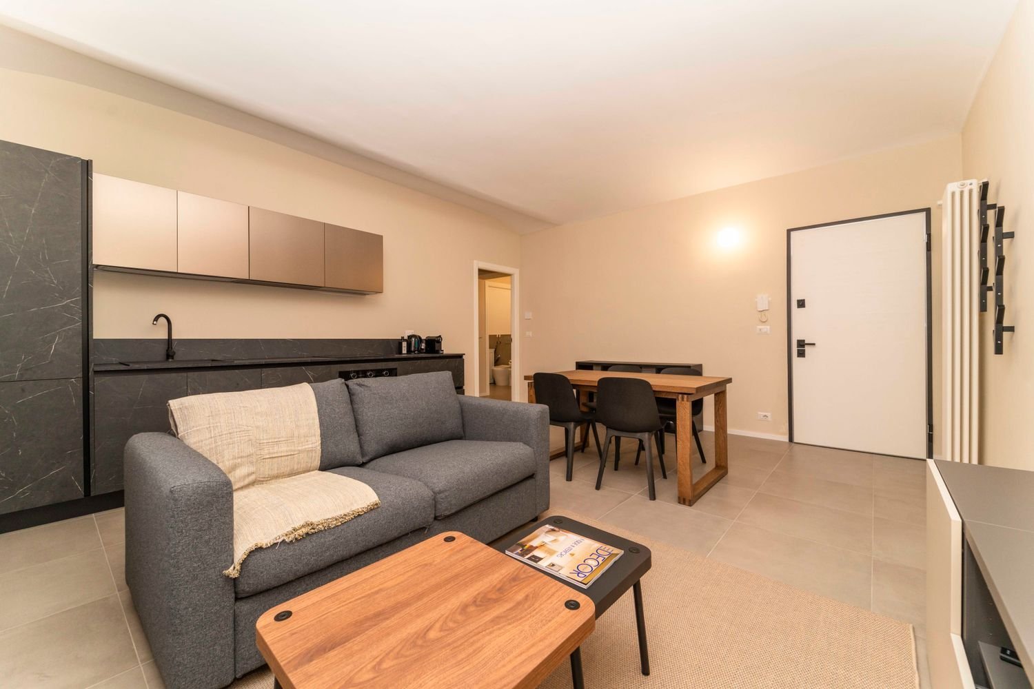 Квартира с 3 комнатами в Турин, Италия № 195270