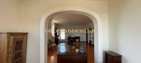 Apartamento de 6 habitaciónes en Rapallo, Italy No. 24480 24
