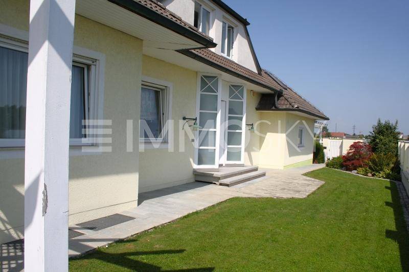 8-Zimmer Villa in Marchtrenk, Austria, Nr. 222821
