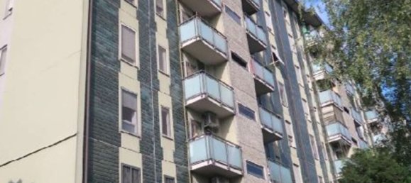 2-salle Appartement à Milan, Italy No. 245365 2