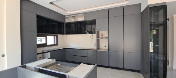 4 bedrooms Villa in Kusadasi, Turkey No. 21214 5