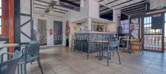 70m² Commercial property in Santiago del Teide, Spain No. 205489 22