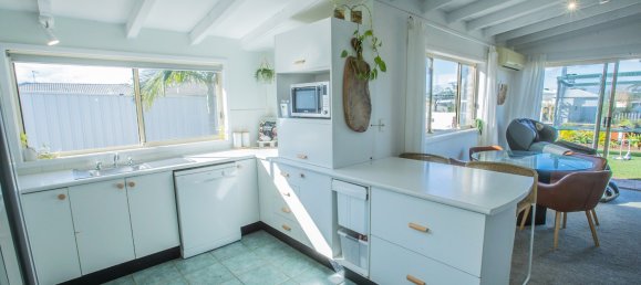 3 bedrooms House in Cudmirrah, Australia No. 644 15