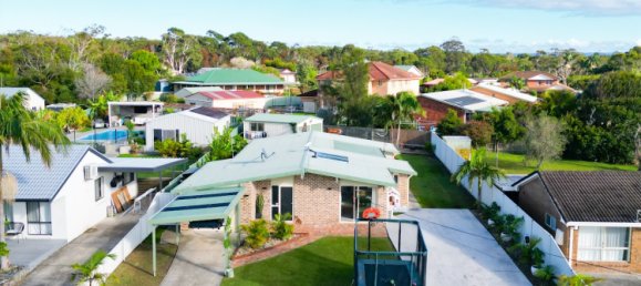 3 bedrooms House in Cudmirrah, Australia No. 644 16