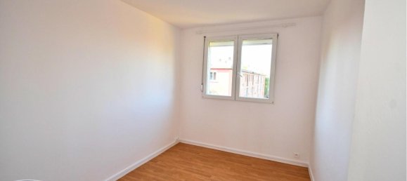 3 bedrooms Apartment in Rousies, France No. 88815 9