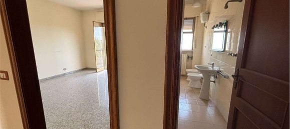 4 bedrooms House in Noicattaro, Italy No. 337353 25