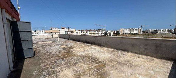 4 bedrooms House in Noicattaro, Italy No. 337353 17