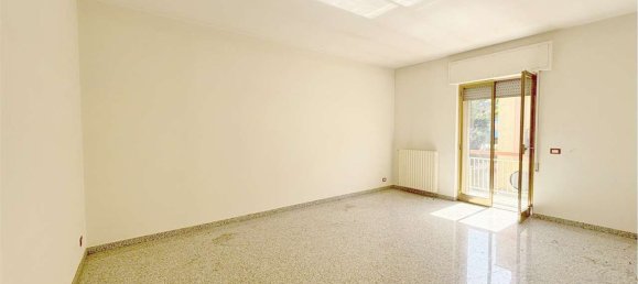 4 bedrooms House in Noicattaro, Italy No. 337353 3