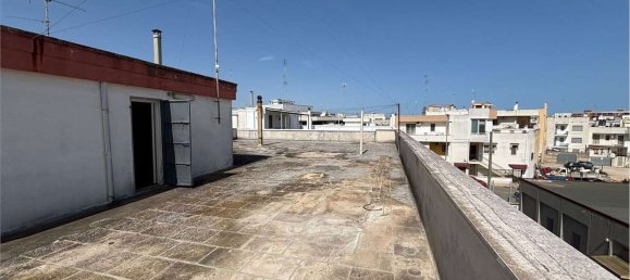 4 bedrooms House in Noicattaro, Italy No. 337353 28