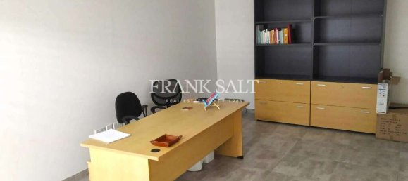 Bureau à Balzan, Malta 380m² No. 12701 18