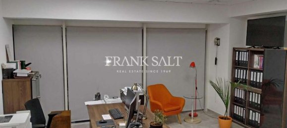 Bureau à Balzan, Malta 380m² No. 12701 3
