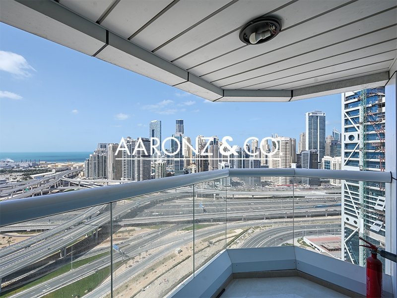 Apartamento de 2 dormitorios en Jumeirah Lake Towers, UAE No. 120047