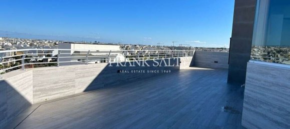 3 bedrooms Penthouse in Mosta, Malta No. 3565 10