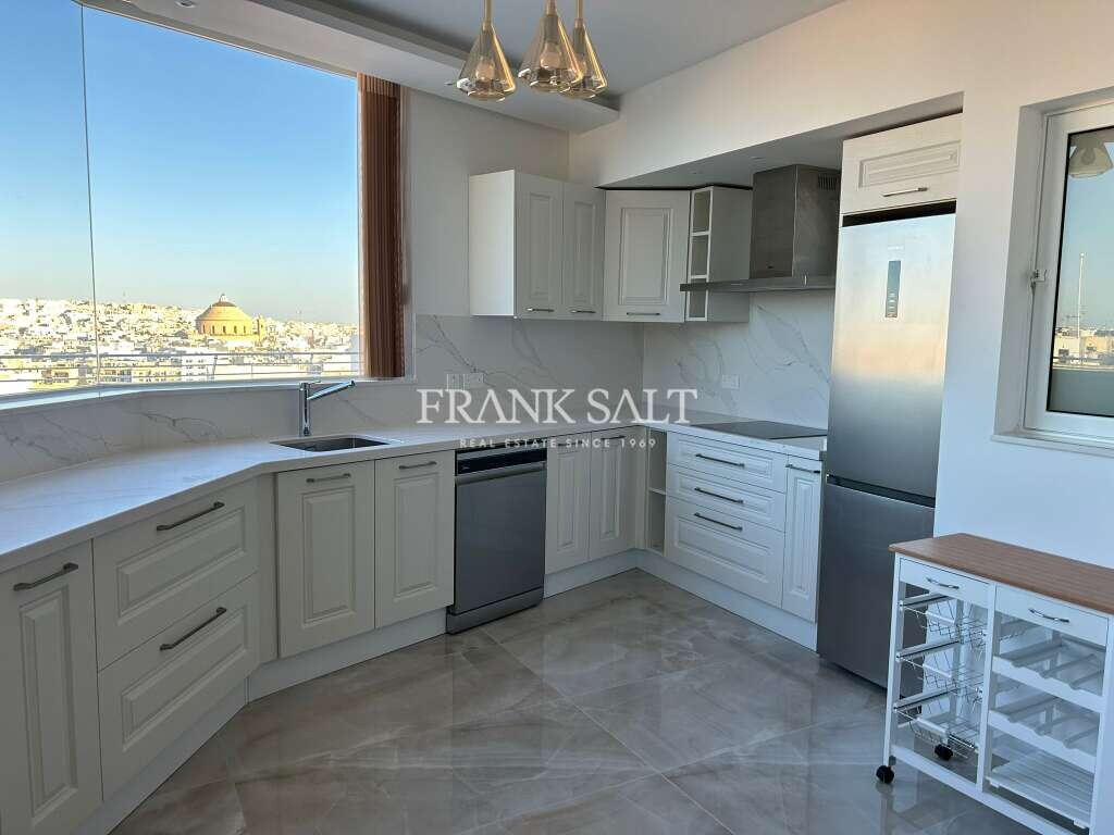 3 bedrooms Penthouse in Mosta, Malta No. 3565