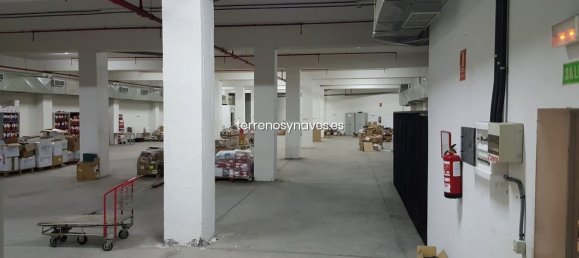 مستودع في Las Palmas De Gran Canaria, Spain 2200متر مربع رقم 61676 4