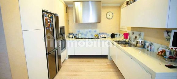 Apartamento de 4 dormitorios en Maranello, Italy No. 328282 6